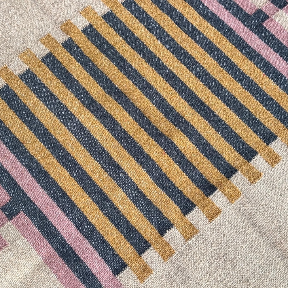 Handcrafted Multicolor Wool Vintage Dhurrie For Home